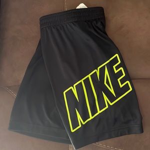 Nike boys size 7 elastic waist DRI FIT shorts